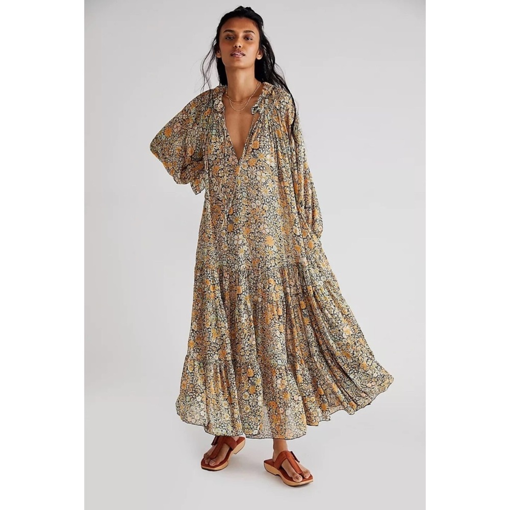 Free People Feelin Groovy Ruffle Detail Flowy Floral Maxi Dress - Size Medium